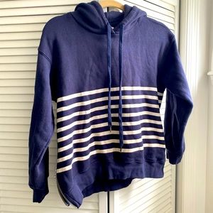 Thick & cozy navy striped hooded sweatshirt Sundry